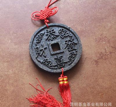 普洱茶挂件厂家批发指南 招财进宝、恭喜发财茶雕工艺品与来图定制全解析